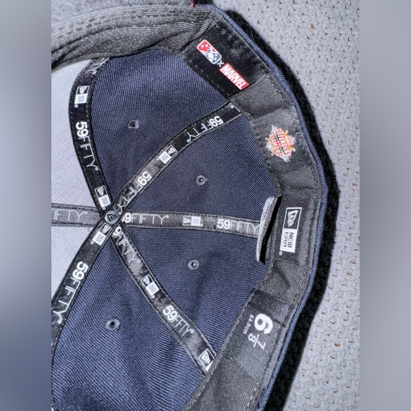 Memphis REDBIRDS Minor League Baseball Marvel New Era 59 Fifty Fitted Hat NWT - Picture 6 of 6